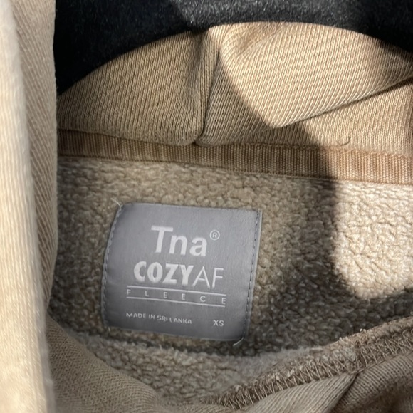 TNA COZY FLEECE PERFECT SHRUNKEN HOODIE (size XS) - Picture 3 of 5